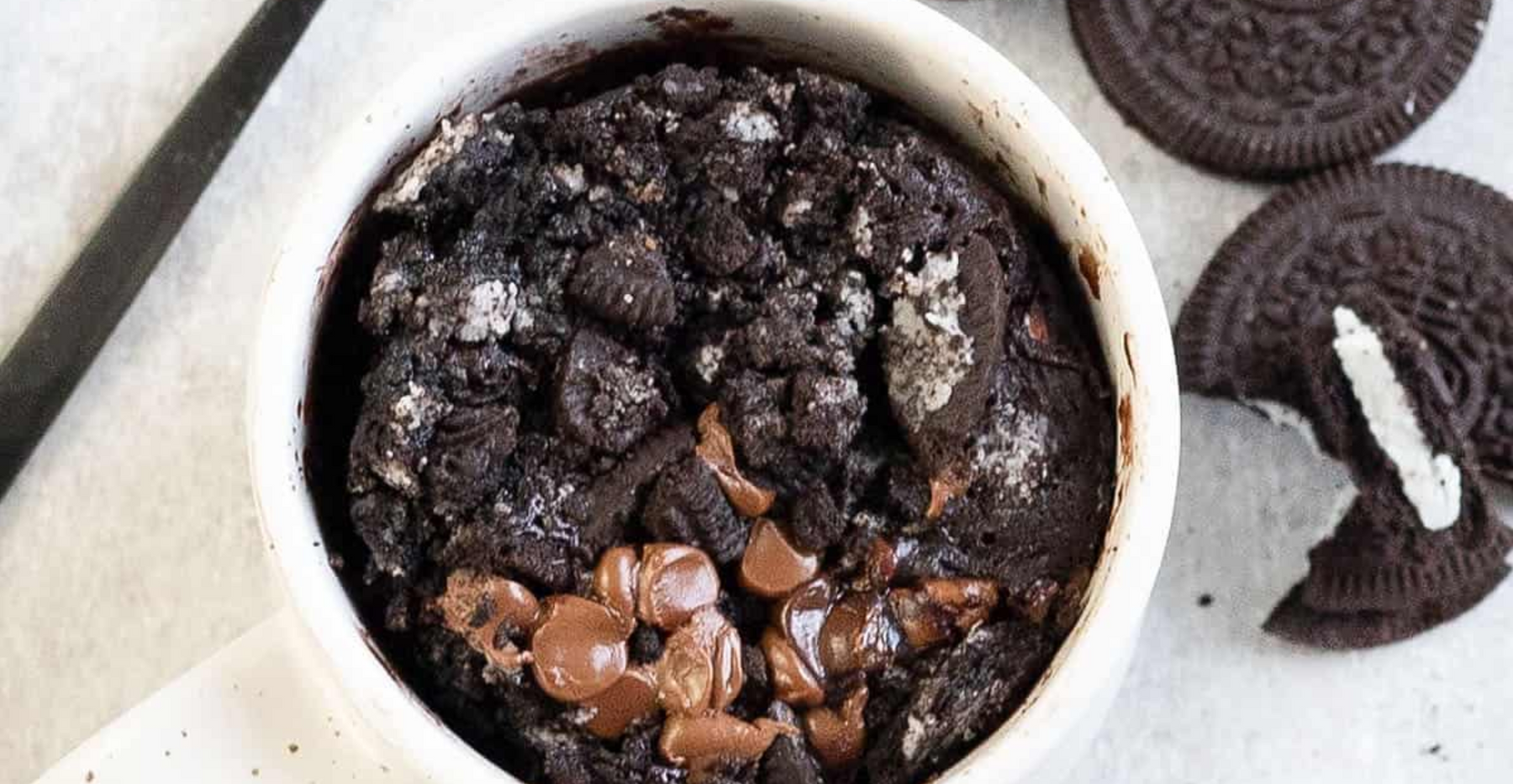 Oreo Mug Cake With Pearls