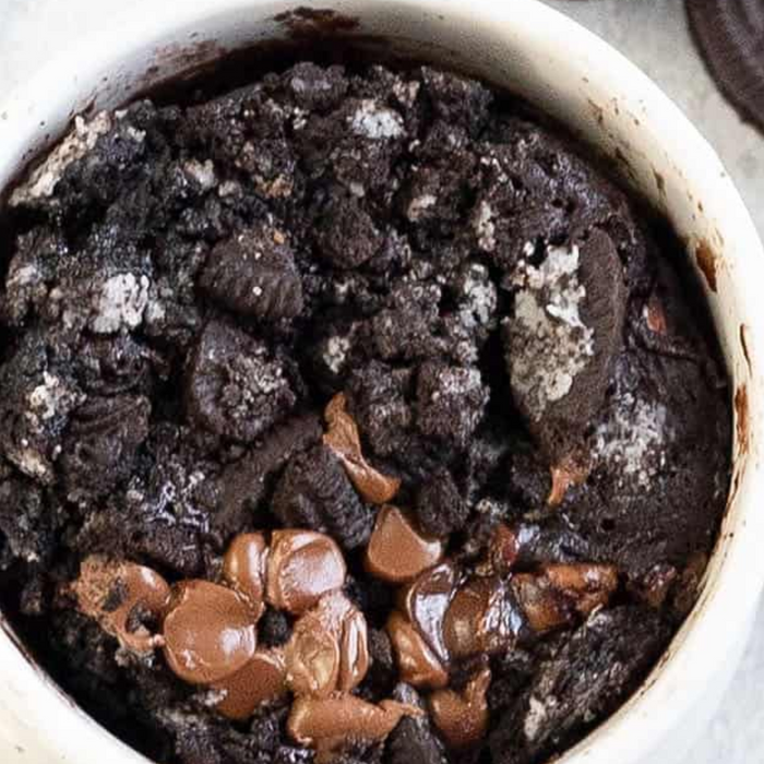 Oreo Mug Cake With Pearls